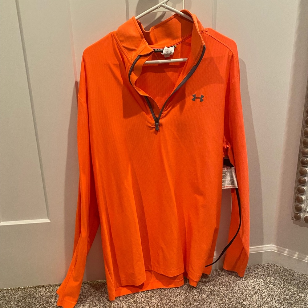 Men’s Under Armour Shirt XL